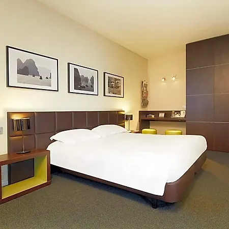 Kyriad Orly Aeroport 3*