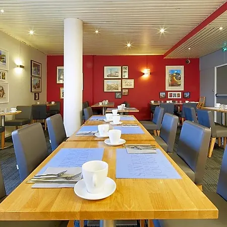 Hotel Kyriad Orly Aeroport