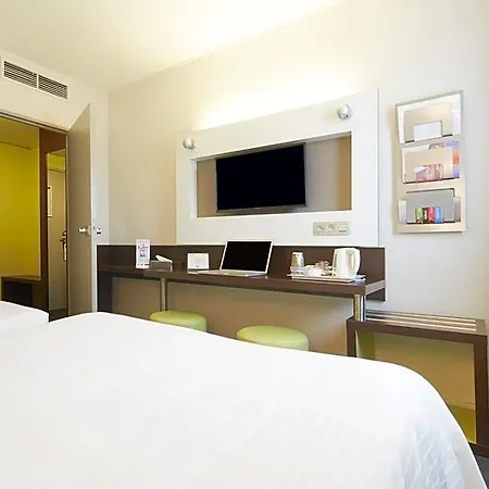 Kyriad Orly Aeroport فندق